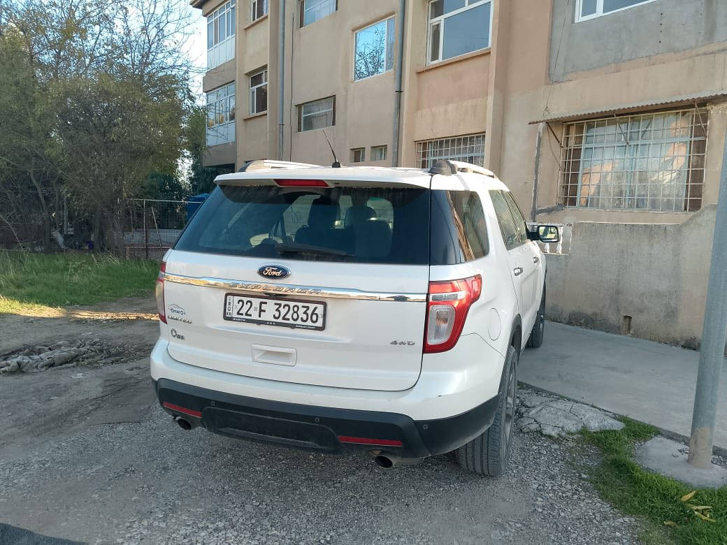 سياره فورد اكس بلور
موديل 2013 فول مواصفات 
واحد عل واحد 
والاستفسار اكثر اتصل عل رقم الهاتف ***********
