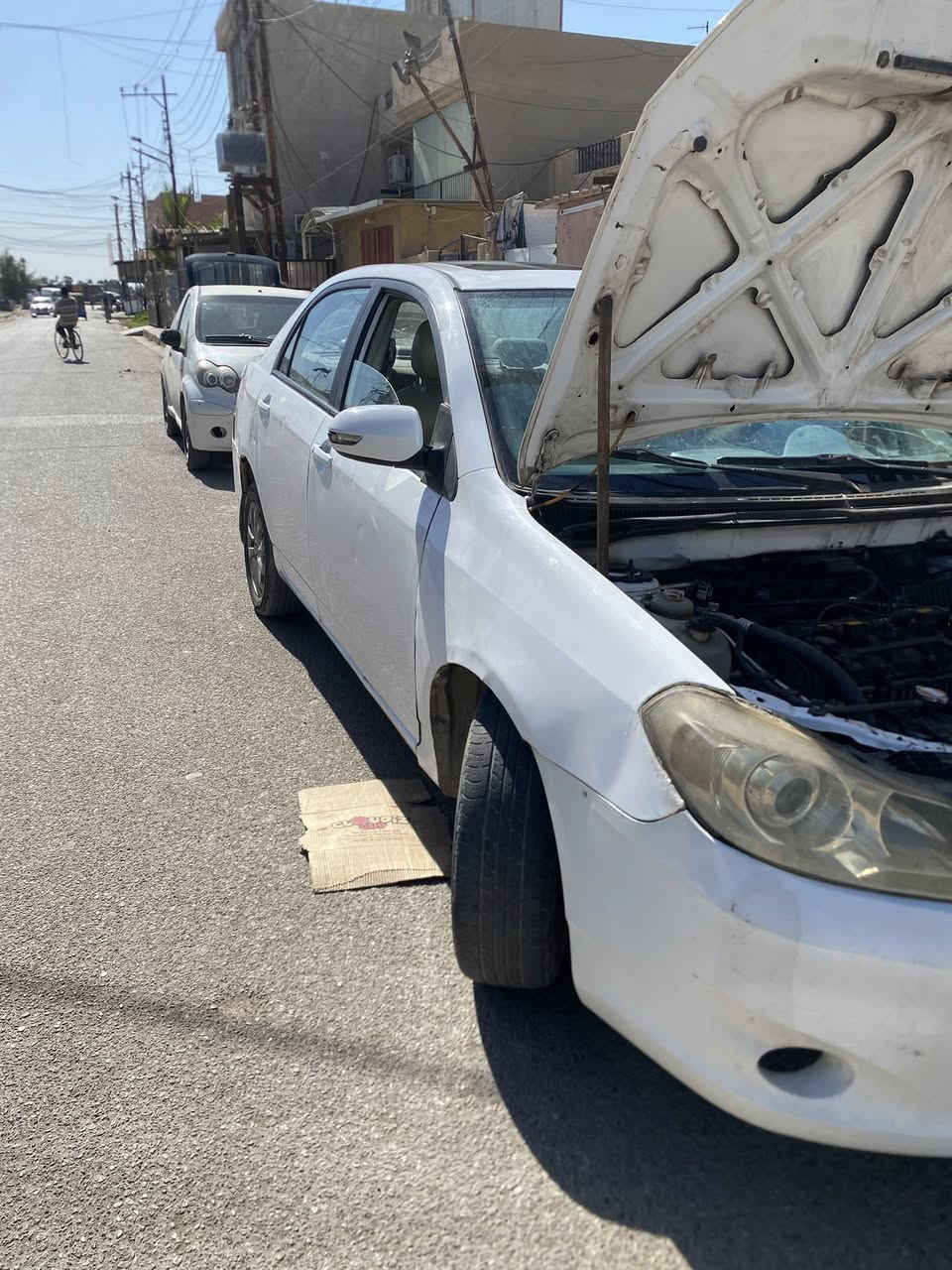 السلام عليكم بي واي دي مزاد داخليه سياره كفاله من ضربه ولصبغ تبريد شغال مكينه خير من الله كيرها خير من الله كهربائيات كامله مابيها نقص سعرها ٤٣ وبيه مجال حك جيه عنواني بغداد زعفرانيه ***********
