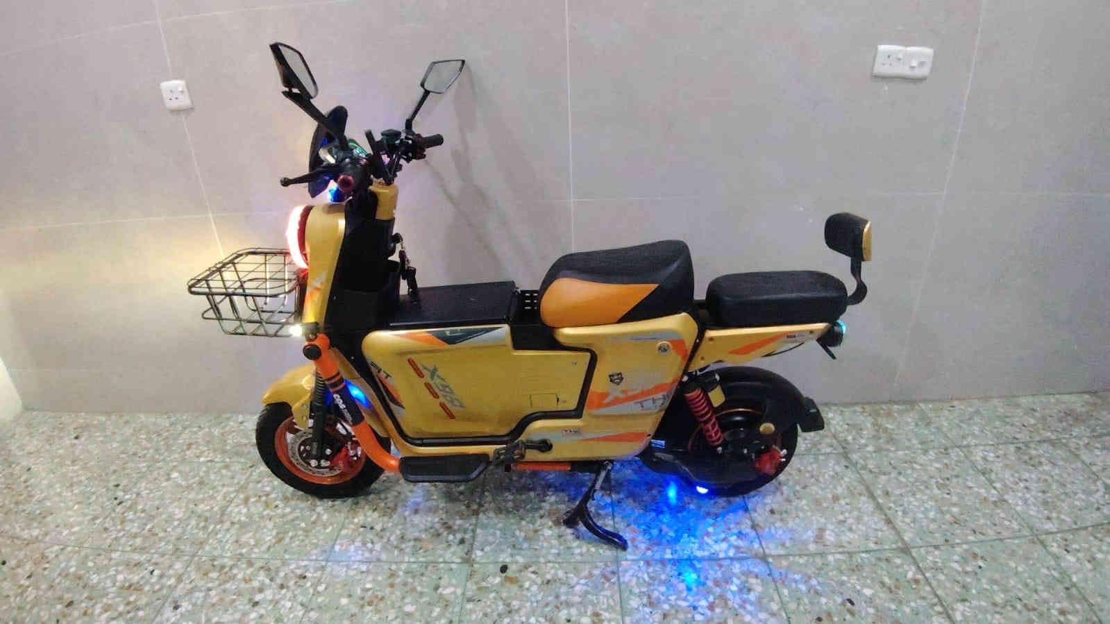 سلام عليكم دراجه X900 مويدل 2026
5 بطاريات كبار جدد .
سرعه 118..
نظام 4 نمر .
نظام رجوع لخلف R .
دبل اشاره +لايت ثلجي وكشاف2 .
تحتوي على صندوق .
دبل استان . قاعده تلفون .+مدخل شحن ..
السعر 475. مكاني ابو غريب مجاور مجمع بدور بغداد السكني .
***********
*********** متوفر واتساب .
***********
