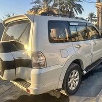 للبيع باجيرو 2015 حبتور فول مكفوله من صبغ وبارد وكلشي صدر جديد تاير جد...