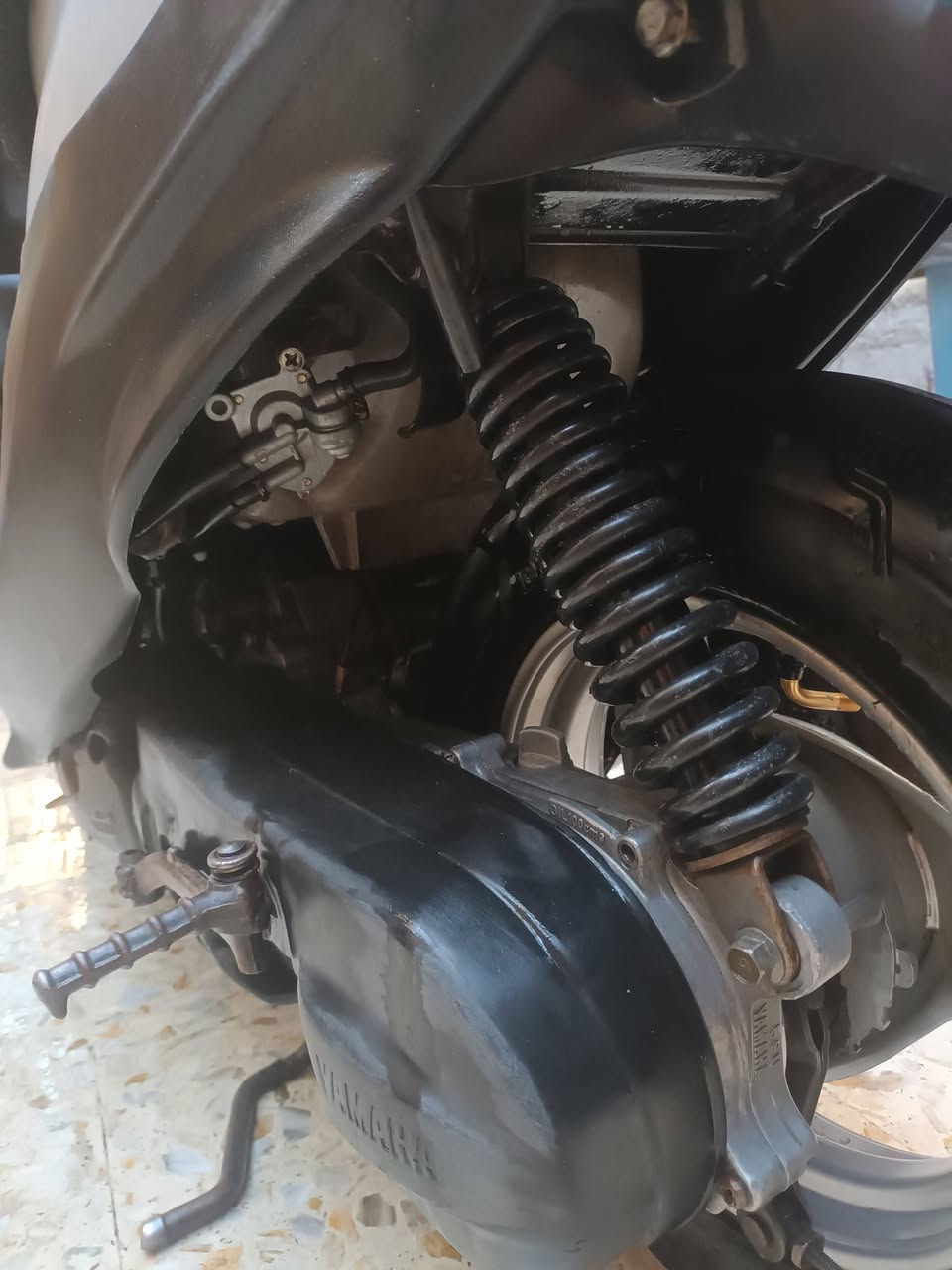 للبيع او مراوس كامله ناقصها بس باتري بيها لايت زنون 
مكان بغداد الحرية للتواصل ***********
