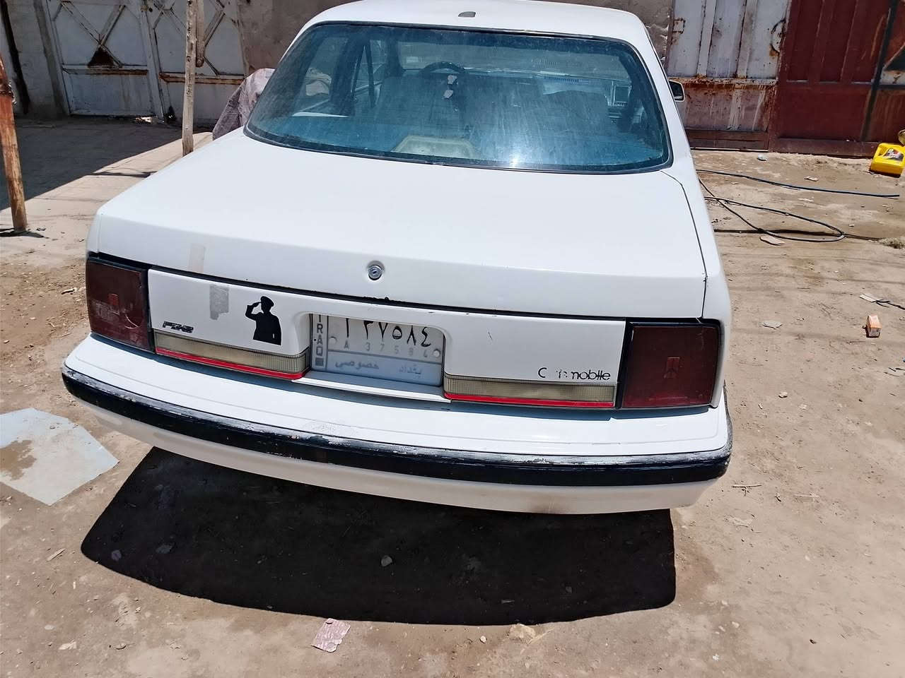 من رحصت صاحب الگروب سياره اولدز للمراوس بيئم 500 موديل 90مكينه وگير نظيفات حداديه نظيفه تخم تاير تبريد مايشتغل رقم بغداد راعيها موجود
مكان السياره نجف كوفه 
***********
