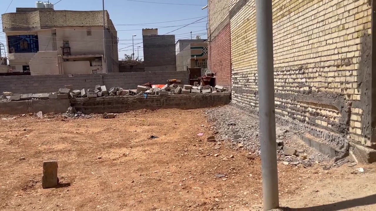 توفر قطعة ارض للبيع طابو زراعي سند 25 إقرار محكمه
مساحة القطعة 50 متر موقع مميز 
الموقع كربلاء كنطرة السلام 
السعر 35 مليون قابل للتفاوض 
رقم الهاتف ***********

