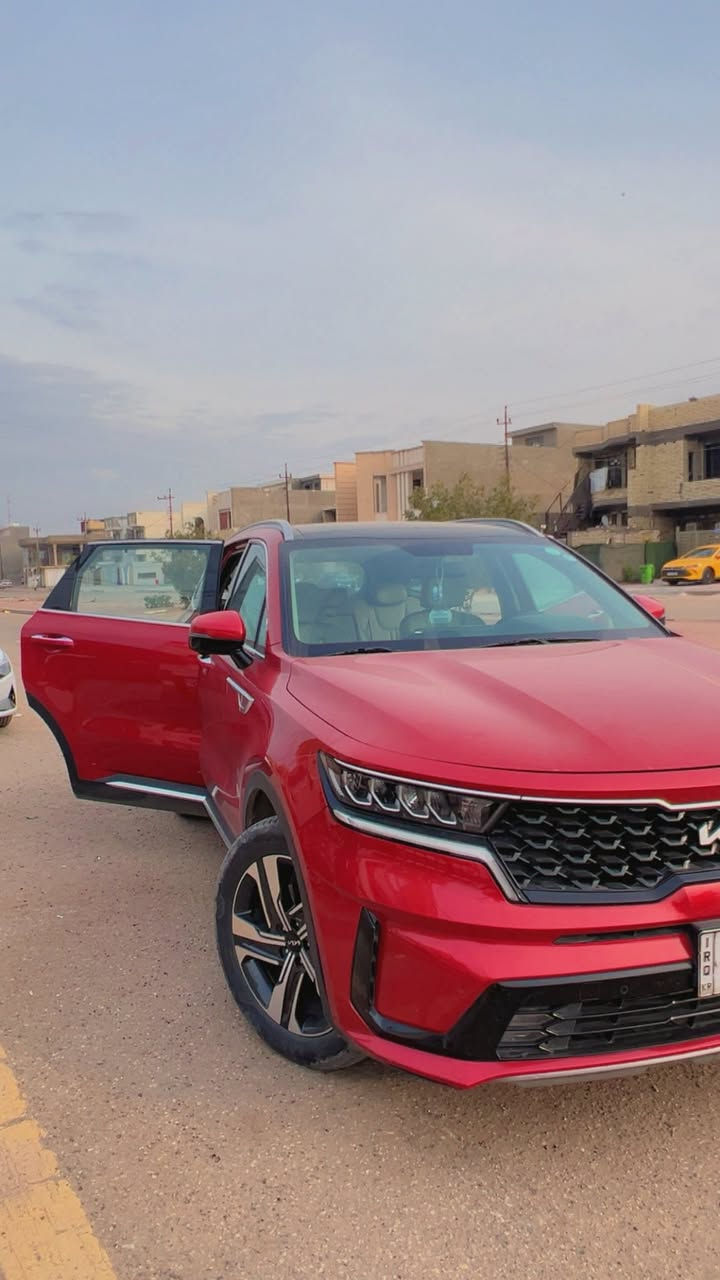 السلام عليكم سيارة سورنتو للبيع 2023
خليجي  مكفولة كفاله عامه ⛔️
فوول مواصفات  1/1. 
5 كاميرات  محيطه بل كامل 360 درجة
رقم شمالي اربيل 

شاشة ديجيتل مواصفاته    

داخل كريمي جلد 

كشنات تدفئه تبريد + كهرباء 
تبريدهه ثلج ❄️ 

سقف بانورامي بالكامل 🛑

ماشية 55 الف   حقيقي  
سياره طالعه من شركة NIM 
السياره محركهه 6 اسلندر
سايد بريك كهرباء 

فول تحكم ستيرن 

شفتات كير بل استيرن 

شاحن واير ليس 

دفع رباعي فور ويل 

لايت عدسات  
اربع عدسات 

بكلايت لد 

دواخل نشره عده الوان

٤ انضمه قياده 

كير ماوس 

7 راكب
 
3 قطع تبريد 

بصمه تشغيل 
تشغيل عن بعد 

حساس امامي خلفي 
شاشه اصليه 

جي بي اس بلادي 

تخم تاير جديد 
مكان  سياره بغداد
السعرر 325
وبيها مجال 
استفسار خاص 
او اتصال عل رقم وتدلل 
‭٠٧٧٢ ٢٦٠ ٥١٥٠‬ 
⛔️
