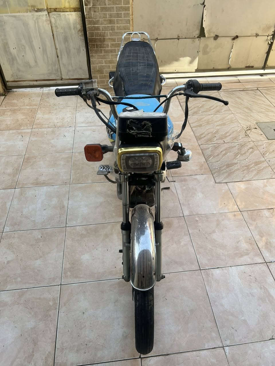 دراجه لل بيع عايزها شويه ترتيب بل دشبول او الشاير الصلف شغال بس الباتري تعبان العنوان اربيل لاوان ستي السعر 300الدراجه بدون منفيس مكاتبه بس لل تواصل ***********وتساب
