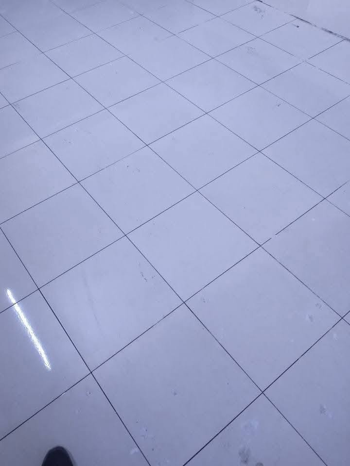 سلام عليكم خلفه سيراميك متفرغ حالين ***********
