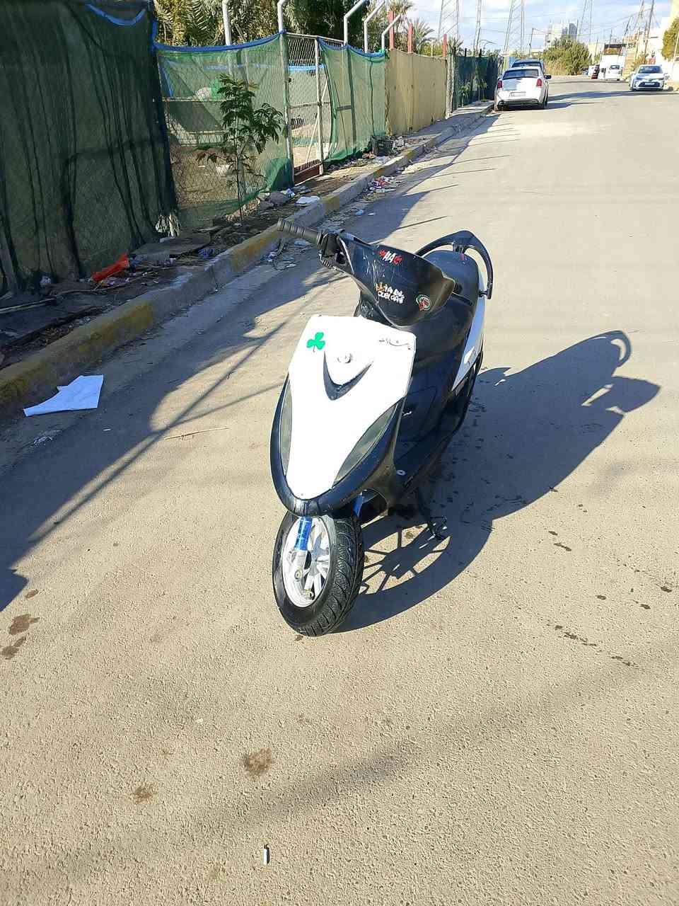 ماكس عدلة دراجة كاملة نقصها عداد وهورن دراجة خير من اللة نكرة شعلة معدل كلجات امامي رياضي وخلفي رياضي دبلات رياضي سعر 425  مكان شعب ثعالبة ***********
