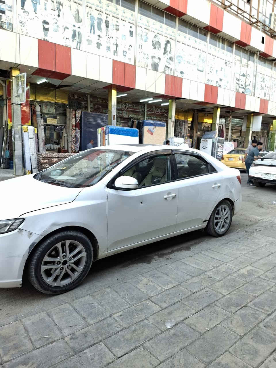 سيراتو 2011
سيراتو رقم اربيل  ساقط
كير ومكينة وتبريد مكفولات
مكانها النجف 
‎0776 199 8856
