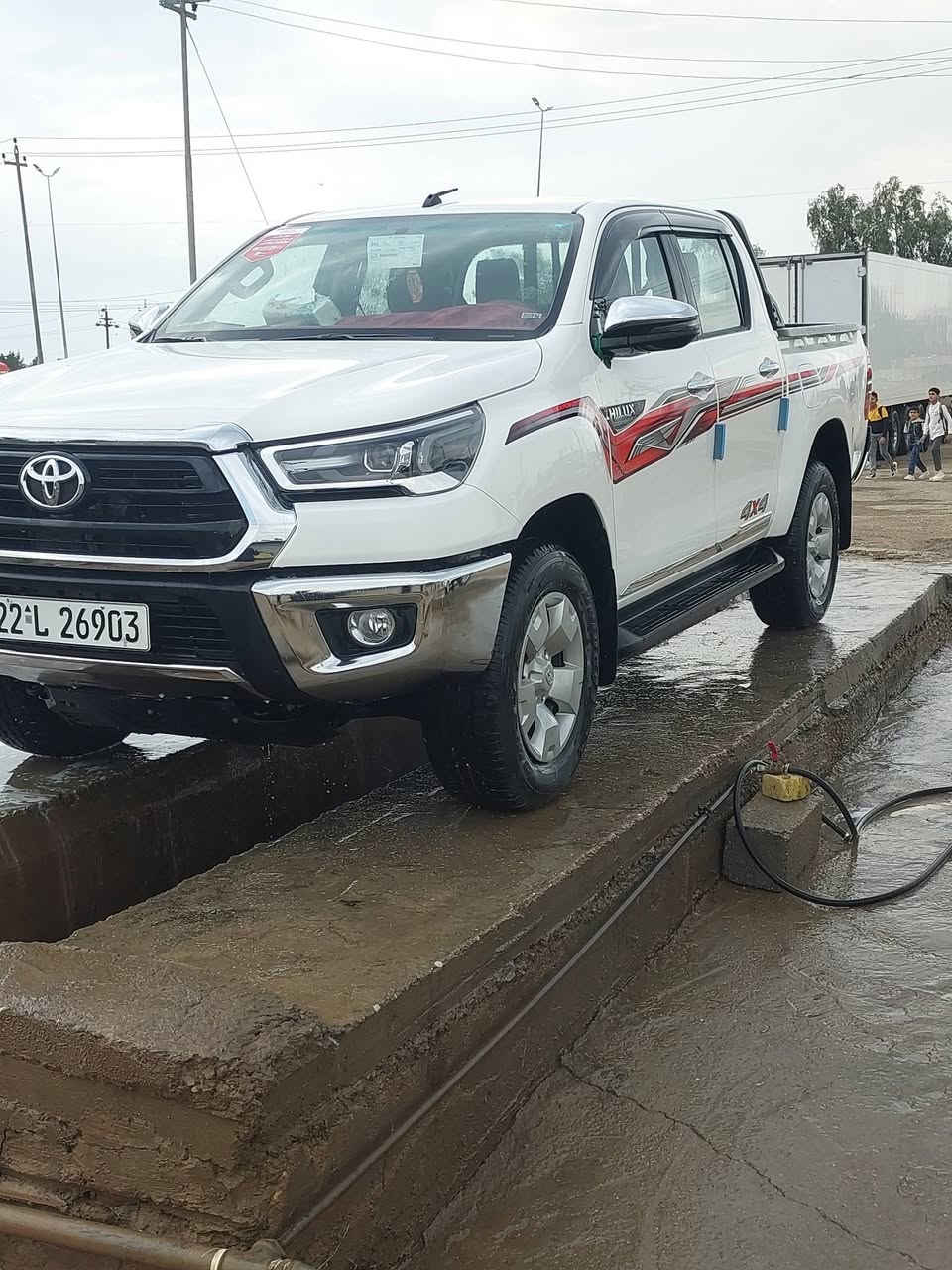 سلام عليكم بيكم تيوتارقم اربيل موديل 25فور ويل كشنات تبريد مري شفط حساس خلفي كامره خلفيه على وضع شركه ماشيه 12|الف مكفول كفاله ،رقم تلفون ***********
