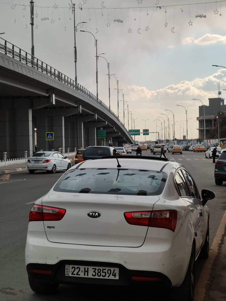 ريو 2014 خليجي
فول مواصفات  فتحة سقف مراي شفط 
سيارة نظيفة احلى من الصور كلين مابيها( قطرة صبغ) 
محرك 16 المرغوب (دوش) 
تبريد شرط 
سنويه جديدة هزه جديده كامله مكمله 
مكان السيارة موصل جانب الايسر
للتواصل *********** او واتساب

