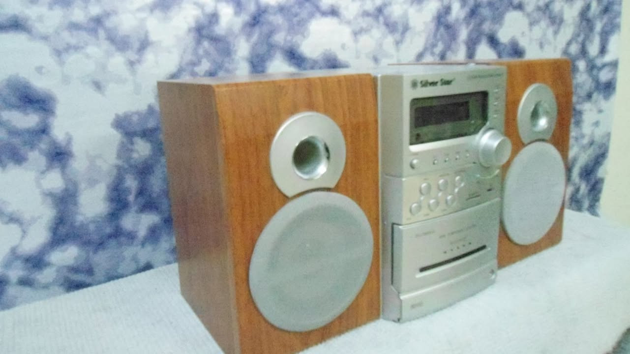 جهاز ماركة silver star
راديو FM . AM 
مسجل شغال مع التسجيل
DVD  & CD 
رام و USB
عرض فيديو على التلفزيون
الجهاز جديد بالكارتون 
السعر 60 الف مع التوصيل 
***********
