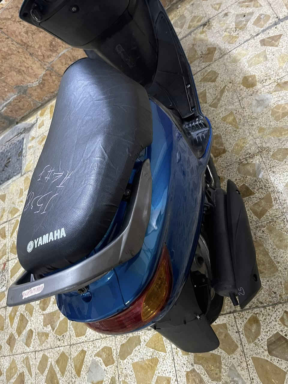 سلام عليكم
دراجه فراشه فحل محرك ما مفتوح كهربائيات كله شغال مكان نجف شارع المدينه سعر 550 وبيه مجال ***********
