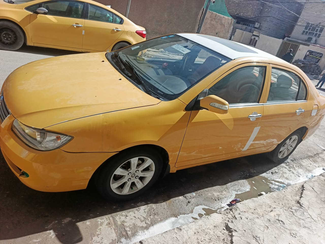 السلام عليكم سياره البيع اليفان موديل ١٣ مكفوله من الضربه والصبغ فول مواصفات السعر ٥٥ وبيه مجال قليل المكان بغداد مدينه الصدر ***********
