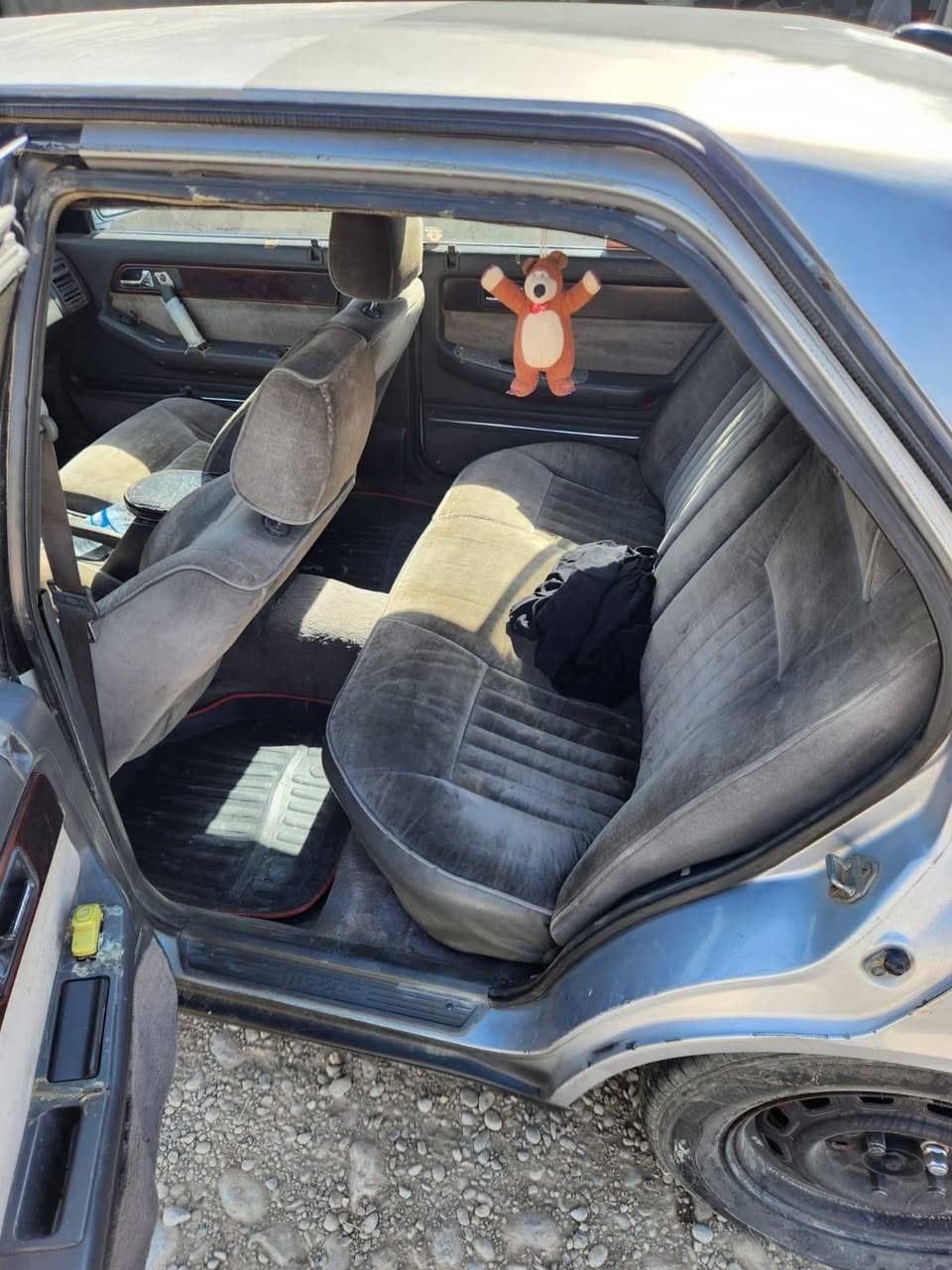 مازدە 929 مۆدیل 1989 گێرومەکینە بەشرت کارەبی بەشرت شاشە ئایپاتە زۆرخاوێنە مالی دۆستە ئارمە سەحر ۱٤   *********** أربيل, العراق
