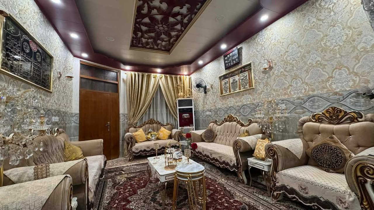 دار للبيع طابو ملك صرف الموقع حي الابراهميه المساحه ١١٢ ونص متر بناء سنه ٢٠١٨ طابقين ٤غرف هول صاله مطبخ صحيات عدد ٢ للاستفسار مكتب النبل للعقار والبناء والهندسه *********** واتساب *********** واتساب
