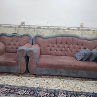 مستعجل • صوفا • للبيع