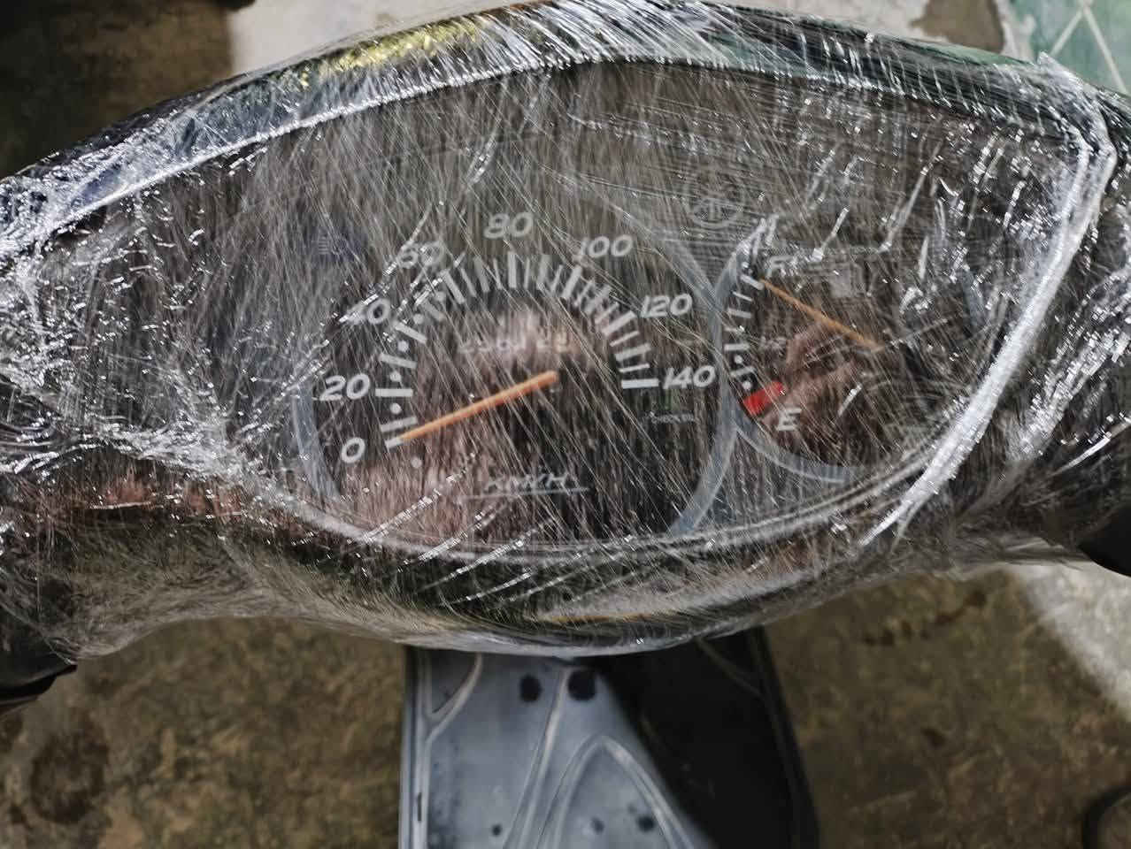 دراجة بريز للبيع صار شهرين منزلها رمبة على ايدي اشتريتها بمليون وابيعها بمليون ومية والميعجبه يدك راسه بل حايط نظافة شرط جيب وياك عشيرة مال فيترية هذا رقمي شراي اتصل ولا ضل تعاملني افتهمت لو لا
***********

