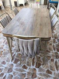 ميز طعام • ٦ كراسي • نظيف