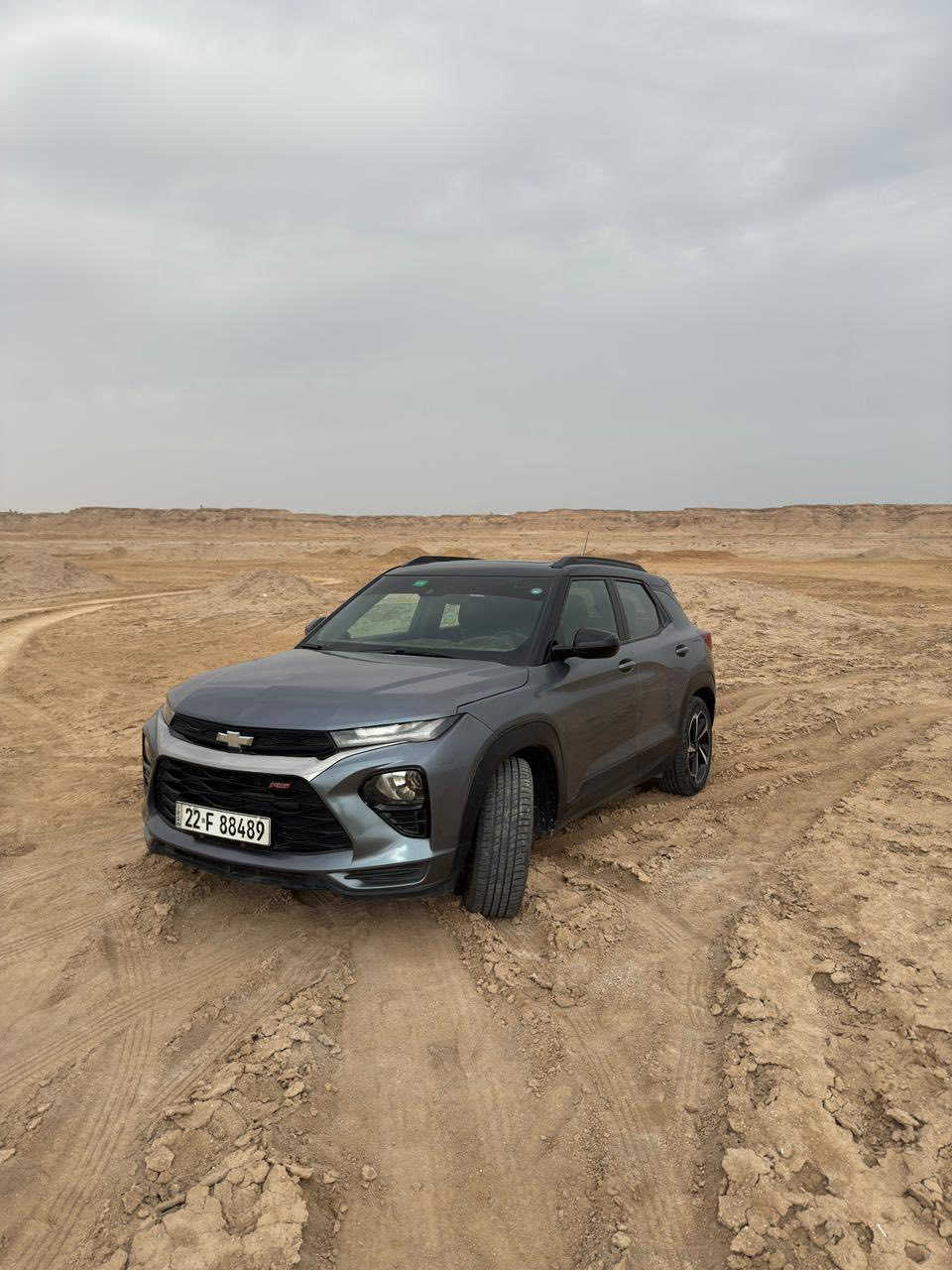 حادث بنيد مرجع( ضربة خفيفة )
الباب الايسر الخلفي مبدل فقط نظيفة جدا وعملية 
فول مواصفات 

سيارة تجمع الشكل الرياضي ويا الراحة والاعتمادية 💯
محرك 1.3 تيربو اقتصادي وقوي بنفس الوقت، مناسب للمدينة والسفر 🚗
دفع أمامي أو رباعي يطيك ثبات وثقة بالطريق
تصميم RS رياضي بجنوط 18 ولمسات سوداء تخليها تبرز بكل مكان 😎

من ناحية الراحة 👌
❄️ تكييف الكتروني  قوي يبرد بسرعة حتى بحر الصيف
🔥 تدفئة الكتروني ممتازة للشتاء وتوزيع هواء متوازن
🎛️ تحكم إلكتروني بالحرارة لراحة السائق والركاب
🪑 مقاعد مريحة للمشاوير الطويلة
🔇 عزل زين يقلل الضجيج ويخلي القيادة هادئة

📱 شاشة حديثة تدعم Apple CarPlay وAndroid Auto
🔒 أنظمة أمان متقدمة
✅ سيارة عملية، أنيقة، وتناسب الاستخدام اليومي بكل الفصول
 السعر ١٤٠$

***********
