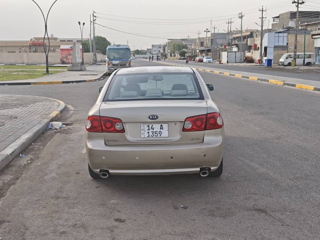 اوبتيما 2006 خليجي فول مواصفات السعر 73
***********.      محرك 6V محرك جديد 
مكينه وگير كفاله حداده نضيفه تخم تاير جديد 
بيهه 4 قطع صبق رقم بصره  سنويا لغاية 2031
تحويل عنواني البصره البصرة, العراق
