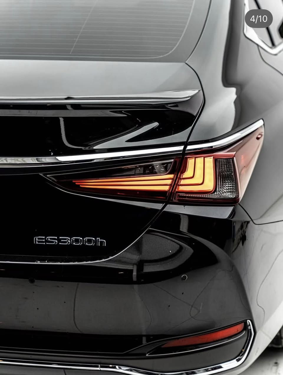 Lexus es 300 h 2025 هايبرد 

السيارة فول مواصفات ١/١ 

ماشية 48 الف miles 

باب واحد صبخ بدون ارباگ 

بعض من مواصفات السيارة 

كامره خلفيه  

حساسات امامي و خلفي 

رادارات امامي و وجانبي 

مثبت سرعة تفاعلي 

تدفئة تبريد كشنات مع خرن ميموري 

فتحة سقف 

داتا شو 

شاشة جبيرة نظام كار بلي وايرليس 

شحن لاسلكي  

مري شفط وكهرباء 

وبيها بعد هواي مواصفات معروفة 

السيارة جاهزة بدون نقص 

سعرها 315 وبيها مجال 

مكان السيارة دهوك 

سیارە بدون رقم ترقم رقم شمالی ای محافظە

***********☎️

58ADA1C11SU055114
