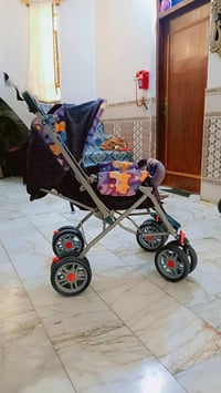 عرباين طفل • نضاف • قويات
