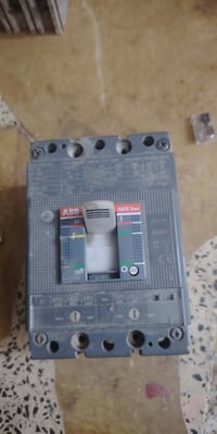 ABB • قطع كهربائية