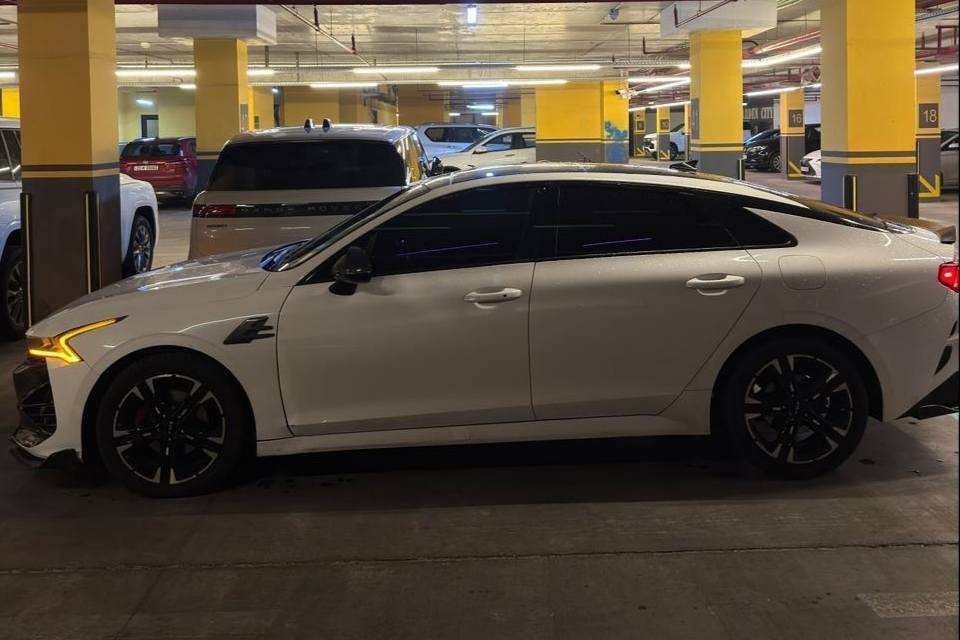 کیا K5 مۆدیل 2022‎ فول مواسەفات GT-Line
63 هەزار کیلۆمەتر ڕۆیشتووە 
سپی سەدەفی 
برئك بسمە -خەتی جادەو ٤ رادار
شاشە گەورە-پاناڕؤماـ ناو سوری بیلادی
٤ مۆدی لئخوڕین 
سپۆرت.نۆرمال.سمارت.کۆستوم ـ 
سوكان autoـ autohold
دەرگای گۆڕاوە بە بیلاد 
لەگەڵ چاملغ و بۆنیدی 
سەيارەکە زؤر جوانو تازەیە هيچ مەسرەفی نیە
شؤێن:سلێمانی

سـعـر : لە کۆمێنت داوابکە ڕاستەوخۆ بۆت دێت 📥 

گێر و مەکیەنەی بەشەرت 
هیچ کێشەیەکی تێدا نییە 

ژمارەی خاوەنەکەی 
***********
