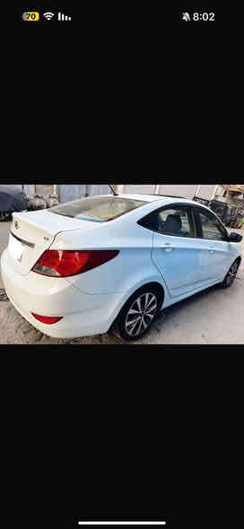 السلام عليكم 
اكسنت 2017 خليجي 
محرك 1600 دوش المرغوب 
ماشيه 100 
فول مواصفات 
سلايت داخل صاج اشاير بلمري 
شاشة تاب كامره دواره
حساس خلفي 
5 ويل كب 
4 دسك 
كشنات جلد 
تحكمات مقود 
كير محرك خير من الله بلادي ممفتوح برغي 
تخم تاير جدد شادله دهن فلاتر جدد قبل يومين بدلتهن 
مكفولة من صبغ وتبديل 
بيه بارد شبر بلباب ودوسه بيه صبغ فقط لباقي كفاله 
مكاني بغداد تقاطع درويش السيديه أو السنك صباحاً 
رقمي *********** 
رقم بغداد مشروع وطني سنويه 28 
السعر 
125 $ ورقة
