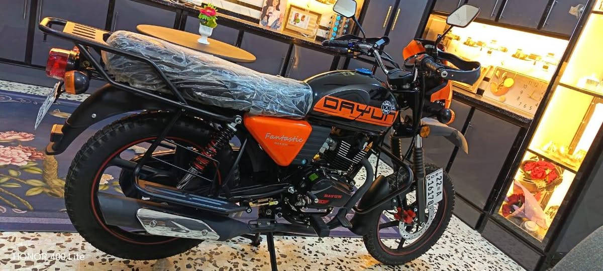 دايون 2025 للبيع بعدها زيرو ماشيه واحد كيلو بس. رقمها اربيل باسمي كلشي بعده ع ضمان شركه مصار شهر من اخذتها الشراي يتصل ***********
***********  سعرها 2500
