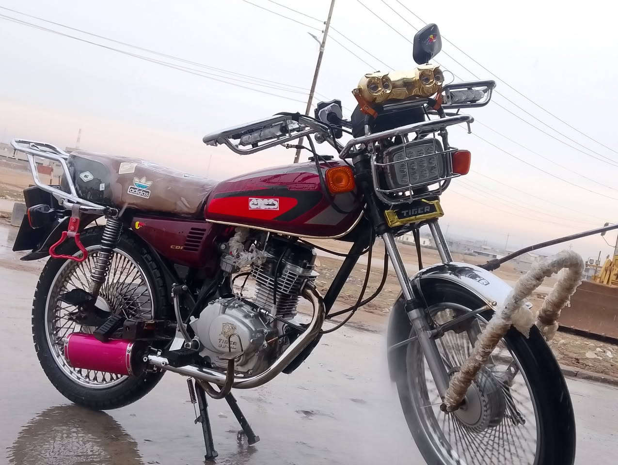 السلام عليكم مراوس بقفاز وانطي فرق


**إذا كنت صاحب هذا الإعلان وتريد حذفه لأي سبب، رجاءا أرسل رسالة إلى الدعم الفني**