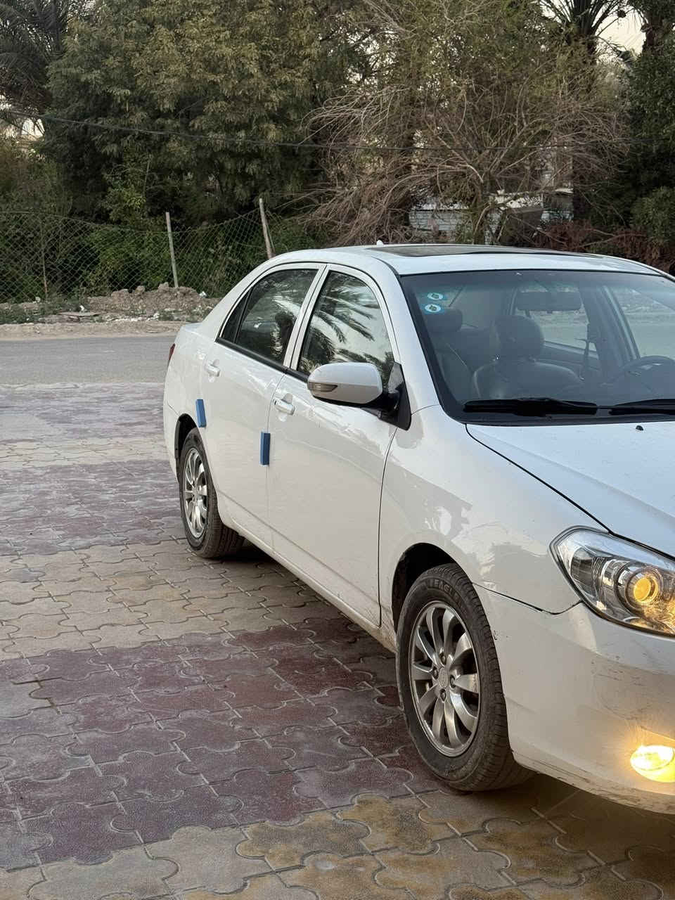 السلام عليكم للبيع بي واي دي٢٠١٣ رقم بغداد  انكليزي الجديد سياره جاهزه مابيه اي نقص كير مكينه صدر أمامي خلفي تبريد ثلج تدفئه كشنات جلد بلاد كير اوتو مكينه ١٨٠٠ داخل نظيف جدا سياره كلش نظيفه فتحه كهرباء شاشه وكامره اشاير بلمري 
مكان بغداد  
السعر :  58 وبيه مجال
رقم الهاتف :  ***********
