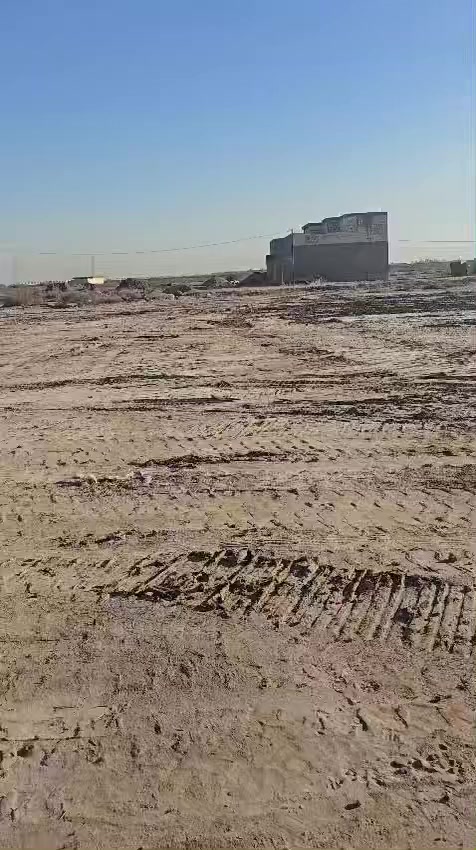 يا الله السلام عليكم والرحمة 
قطع أراضي  منطقة الحرس في بغداد قرب دائرة مرور الحسينية القطع طابو ملك صرف حكومي اصولية القطع اما تكون استثمارية او تاخذ عليهن أسكان وتبنيها وبيهن خدمات كاملة  ولله يوفق الجميع وبخدمتكم *********** واتساب
