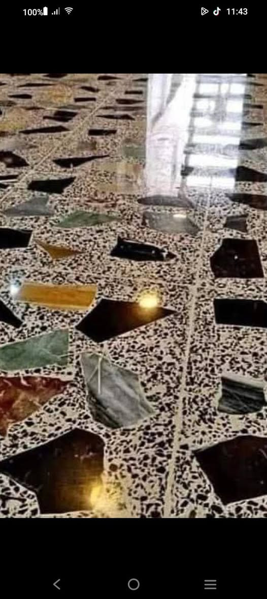 السلام عليكم جلي موقعي جميع الكاشي قديم جديد مرمر موازايك كرانيت خام شغل درجه اولى  رقم الهاتف *********** شغل بغداد
