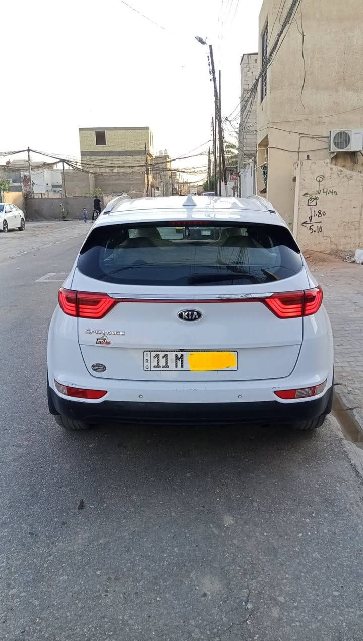 سلام عليكم
كيه سبورتج موديل 2016 شكل 2020

سياره مكفوله كفاله عامه بسمي ماشيه 165

مواصفات نص فول ***********

سعر 170او بيهه مجال
