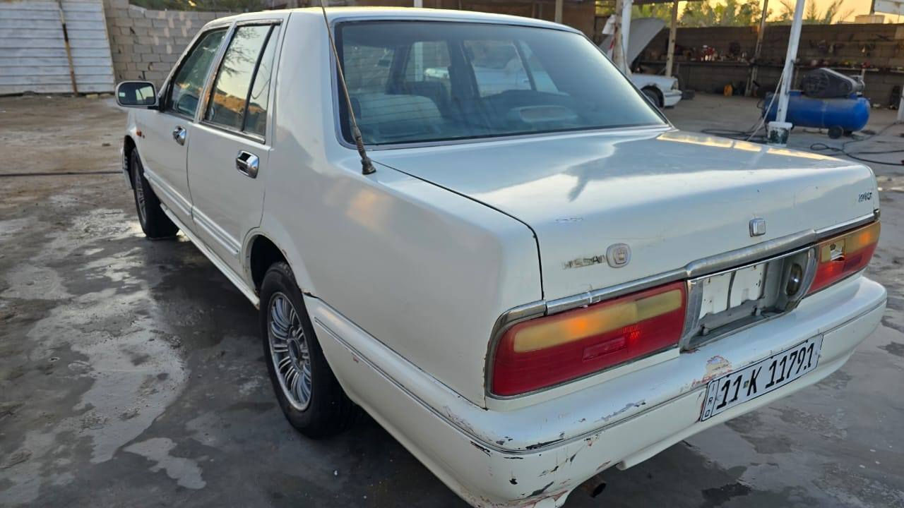 السلام عليكم
السعر ((42))وبيها مجال للشراي 
***********
سياره سدرك موديل 1998مكفولة كفاله عامه من الضربه والكص والنقل الجثه والعيب الشرعي وكافة الاصوليات كير مكينه فيفيتي حداديه جديده تخم تايررات جدد كهربائيات شغاله سياره جاهزه الرقم بغداد إنكليزي سنويه مجدده لغايه 2030تحويل ثاني يوم للاستفسار الاتصال على الرقم التالي
