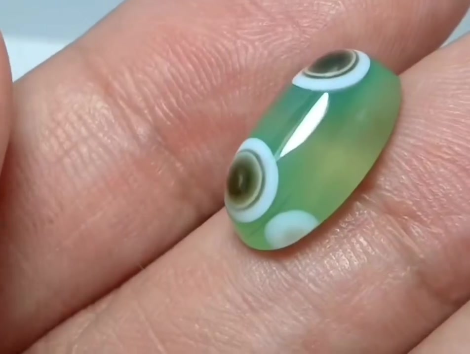 العلم والخبرة ثم الهواية 😎
Knowledge, experience, and then hobby🤠
#gemstones
#silverjewelry
#vintagejewelry
#collectibles 
#antiques
https://www.facebook.com/groups/398349395422628/?ref=share_group_link

https://www.facebook.com/elmazazangysilver/

tiktok.com/@elmazazangysilver

https://instagram.com/elmazazangysilver?utm_medium=copy_link
تواصل معنا على واتساب https://wa.me/message/OLTFIB2FCFNMO1


**إذا كنت صاحب هذا الإعلان وتريد حذفه لأي سبب، رجاءا أرسل رسالة إلى الدعم الفني**