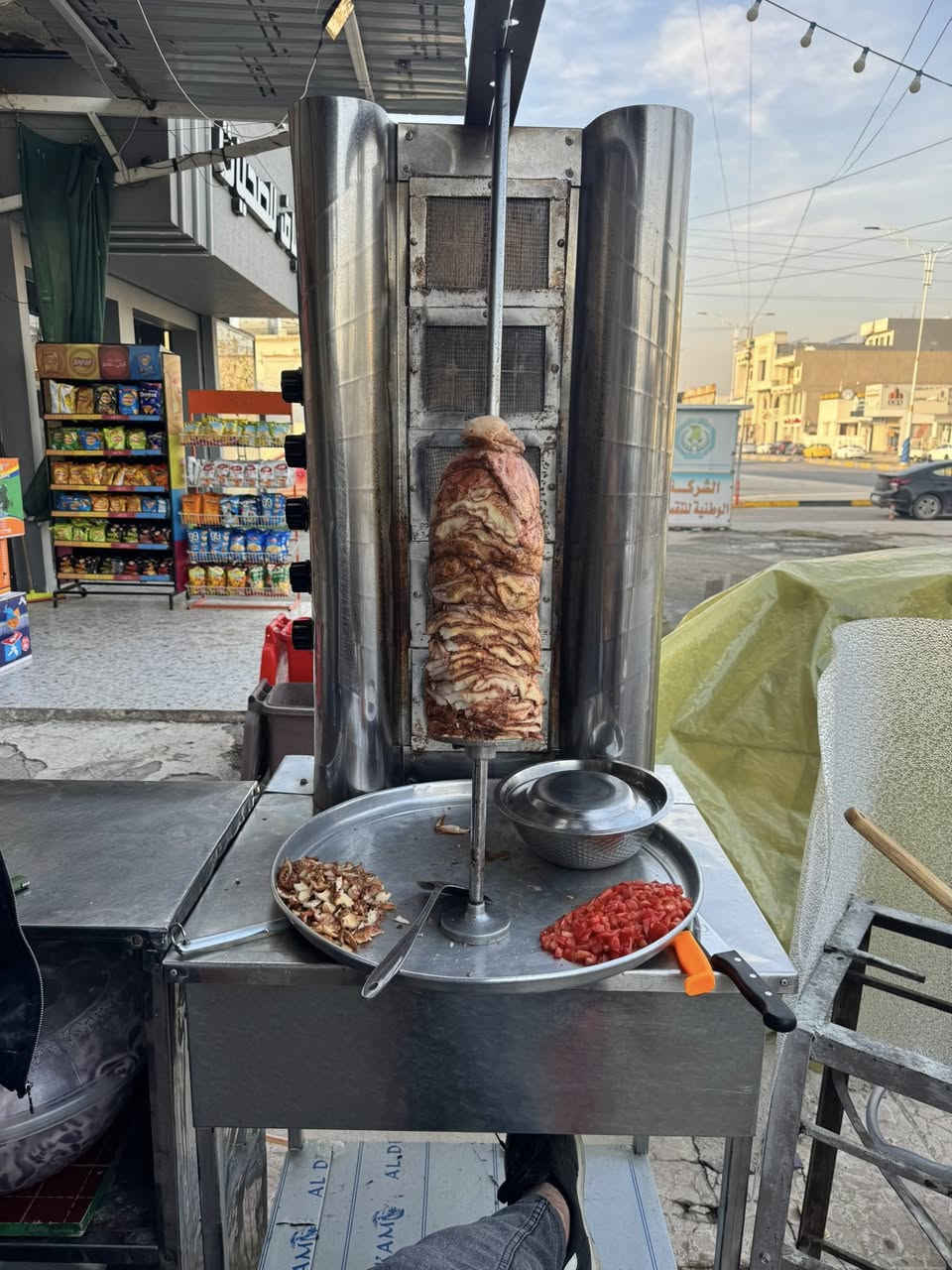 المطعم للبيع
لعدم التفرغ
محتويات المطعم موجودة بالصورة 
المطعم جاهز وشغال حالياً
الموقع : الفيصلية /سايدين التربية / قرب مديرية مرور نينوى

للأستفسار 
زيارة المطعم او الاتصال على الارقام التالية
***********
***********
