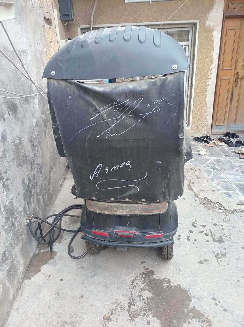 سلام عليكم دراجه شحن للبيع شغاله ابيع على وضعها سعر ٦ ورقات وبيها مجال للاستفسار اتصال عل هاذ رقم ***********
