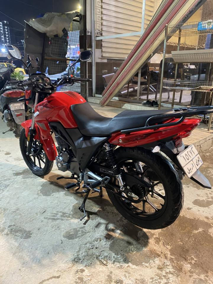 ار كي مكينه ٢٠٠ دراجه نضيفه كلش دراجه رقم اربيل باسمي ثاني يوم تحويل عارضهه ب2250 وبيه مجال قليل درجه نضيفه كلش رقمي 
***********
