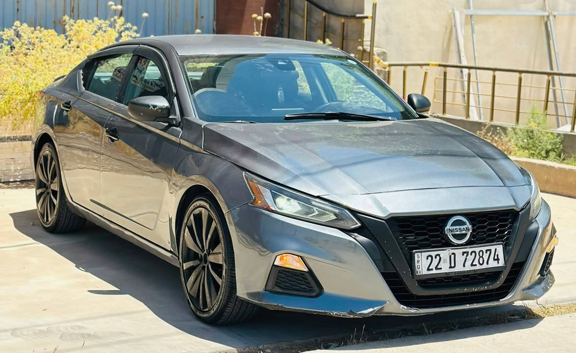 للبيع التيما SR
السعر 122 بيها مجال 
***********
موديل 2021 
الون نفطي 
تحكم ستيرن 
تثبيت سرعه 
كاميرا خلفي 
رادار 360 درجة 
ويل كب بلادي 
حجر بلادي 
كير مكينه بشرط 
ماشيه 60 
تايرات جديد 
تبريد ثلج 
شفتات ستيرن 
بصمه تشغيل 
بصمة ابواب + صندوق 
تشغيل عن بعد 
سونار بلمنشور 
مكان السياره ديالى خانقين
