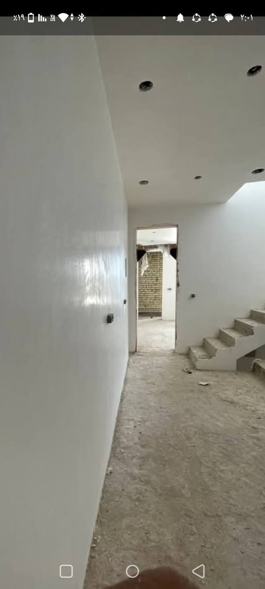 السلام عليكم كادر بياض شغل درجه اولى دقه في العمل والتزام بالمواعيد تشميع وبياض نعمل في بغداد فقط للتواصل *********** ابو امير الشمريخ
