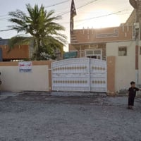 دار للبيع المساحه( 480 )  متر واجه/12 /او نص /نزال/40  يحتوي على  استق...