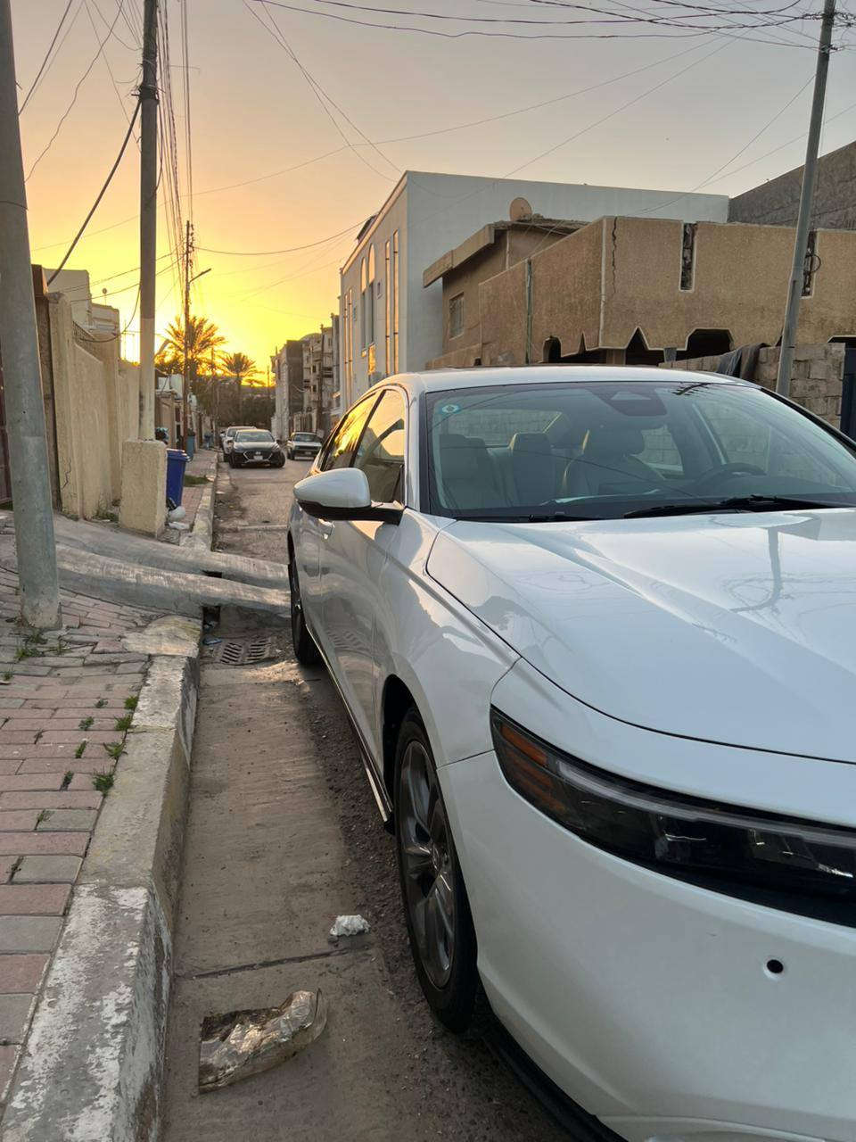 السلام عليكم هوندا اكورد2023وارد امريكي الضرربنيد فقط بدون دواخل دواخل مكفوله رقم بغداد الجديد بأسمي ماشيه 30000 الف السياره جديده وجاهزه السياره EXL يعني فول مواصفات معروفه السعر 210$ وبيهه مجال الاتصال ع الرقم *********** بغداد, العراق
