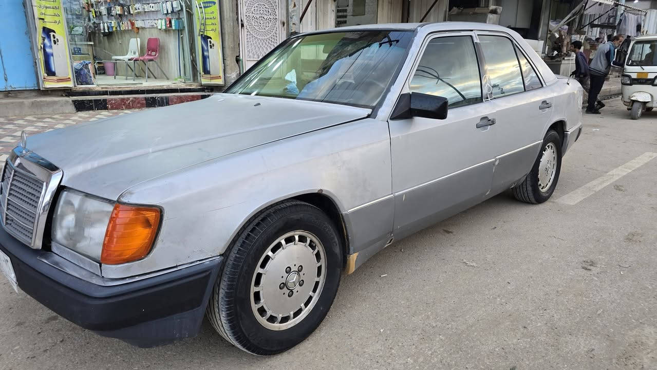 مارسيدس 89 نظافه فووول
للبيع ***********
وسعر خيالي
