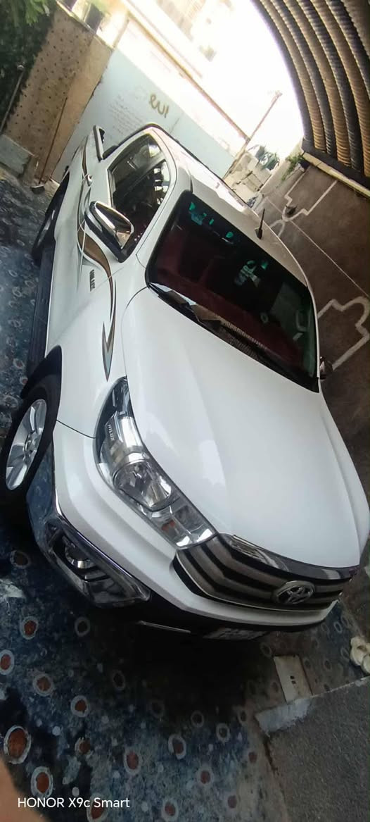 (للبيع او مراوس باحدث) 
بيكم فور ويل  2017
فول مواصفات ساير كويتي يعني بريم اصلي 
مكفوله بارد قليل جدا 
السعر 260
سياره جديده 

ماشيه قليل استخدام شخصي
سوك كلشي بي الجديد معروف سعره الحد يكسر بحلل الناس 
ماكن السيارة بغداد /الشعب 
‏‪***********‬‏
