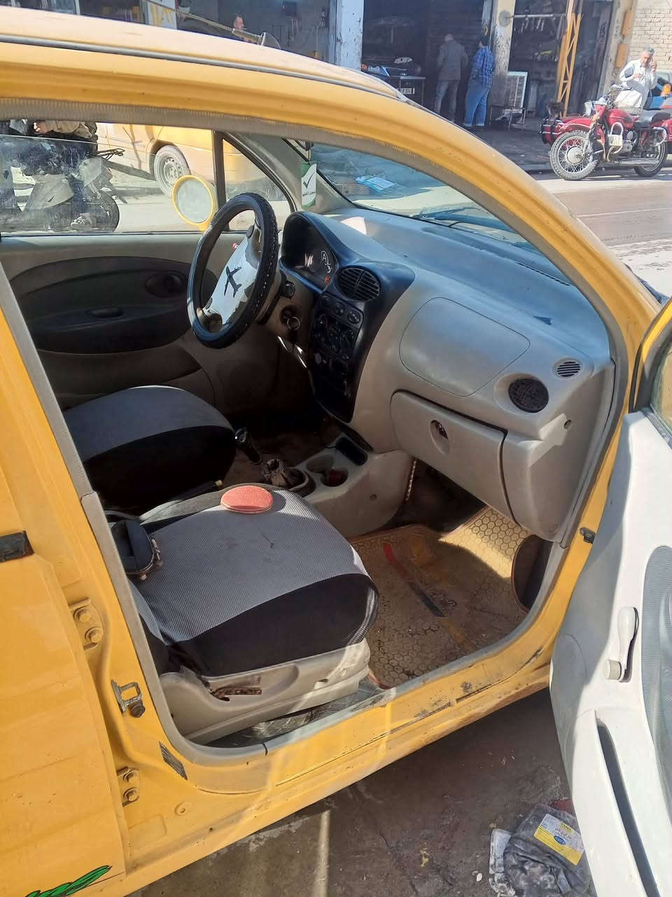 كوكو 2012 مكينه وكير شرط كاربون بانزين مصفر هيئه وغرامات تريد وكاله سعره 33 بيها مجال وتحويل***********
