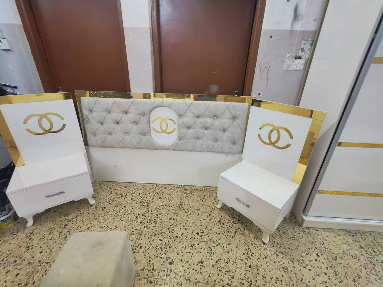 السلام عليكم غرفه نوم نظيفه ٦قطع السعر عل خاص


**إذا كنت صاحب هذا الإعلان وتريد حذفه لأي سبب، رجاءا أرسل رسالة إلى الدعم الفني**