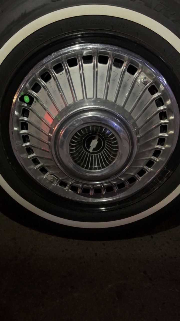 سلام عليكم شباب كبات للبيع نضافه 90 /100 
سعر 300الف +سيبايه سحاره كلش نضيفه سعره 125

‭0770 964 1555‬
