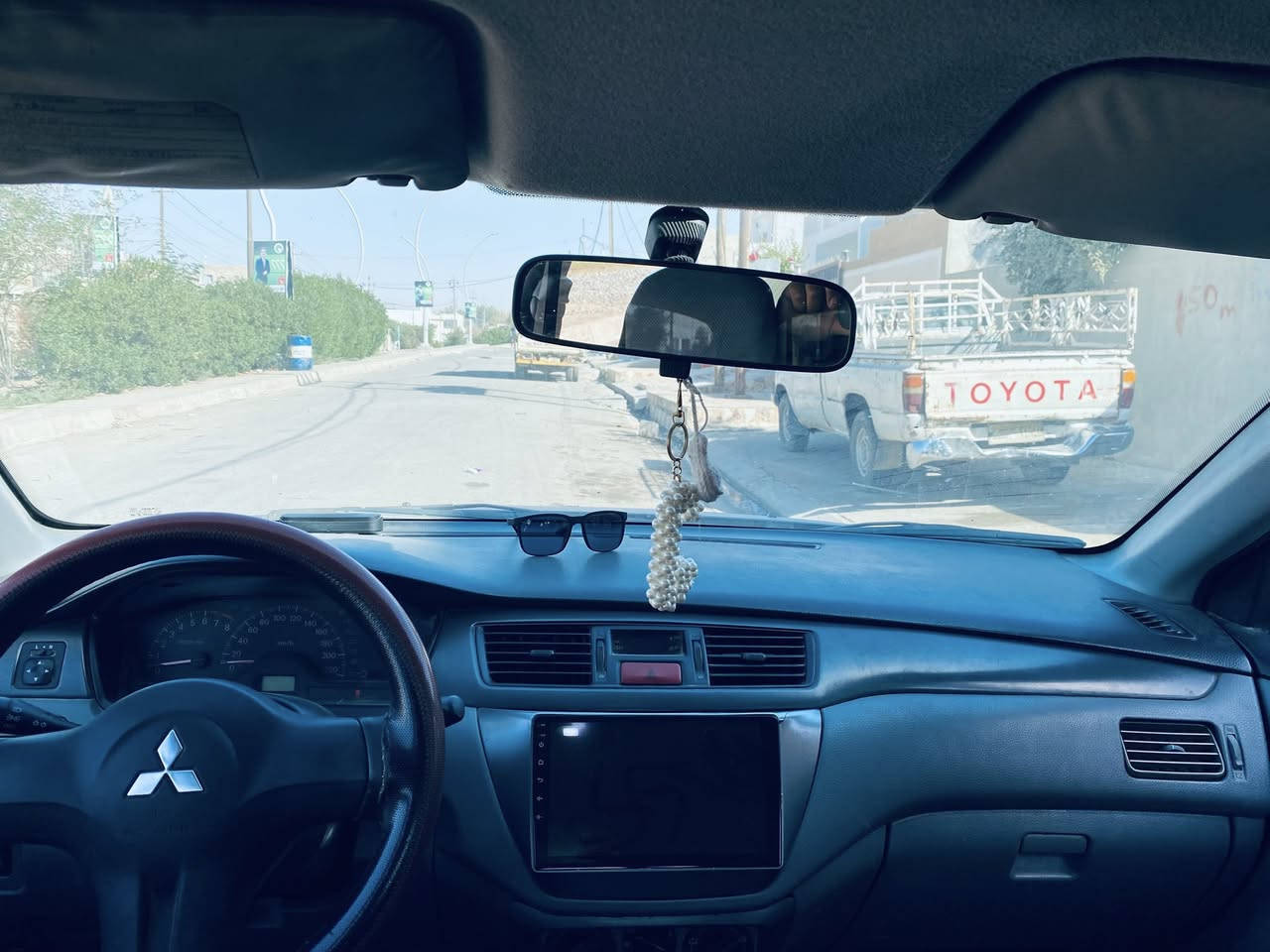لانسەر مودیل ٢٠٠٨ سەنەوی و رەقەم نوێ گێرو مەكینە بەشەرت ٥ پارچەی بۆیاخە بێ ناوگرتن پێشی كەپسە سعری ٦٨ موبایل ***********
